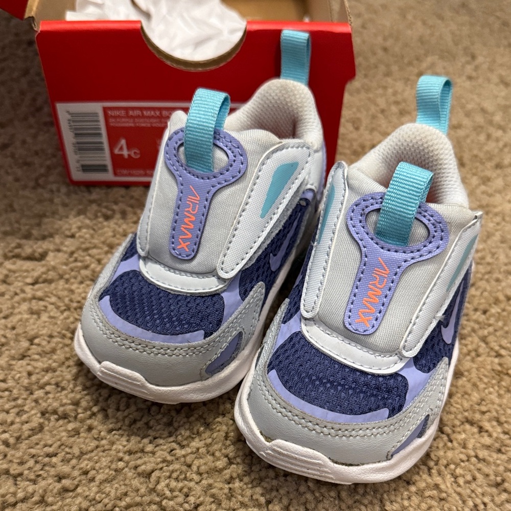 Nike Kids Navy and Light Gray Sneakers